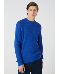 blauer Pullover mit einem Rundhalsausschnitt von Armedangels