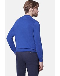 blauer Pullover mit einem Rundhalsausschnitt von Bugatti