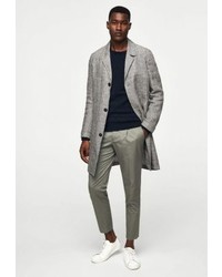 blauer Pullover mit einem Rundhalsausschnitt von Mango