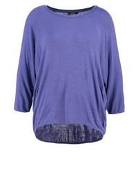 blauer Pullover mit einem Rundhalsausschnitt von Opus