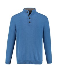 blauer Pullover mit einem zugeknöpften Kragen von JP1880