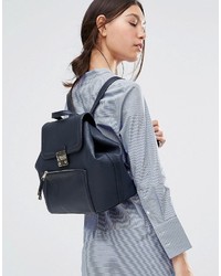 blauer Rucksack von Carvela