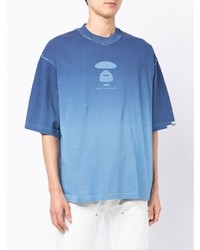 blaues bedrucktes T-Shirt mit einem Rundhalsausschnitt von AAPE BY A BATHING APE