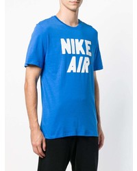 blaues bedrucktes T-Shirt mit einem Rundhalsausschnitt von Nike