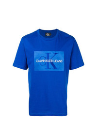 blaues bedrucktes T-Shirt mit einem Rundhalsausschnitt von Calvin Klein Jeans