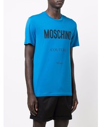 blaues bedrucktes T-Shirt mit einem Rundhalsausschnitt von Moschino