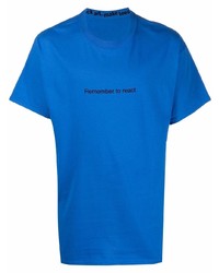 blaues bedrucktes T-Shirt mit einem Rundhalsausschnitt von F.A.M.T.