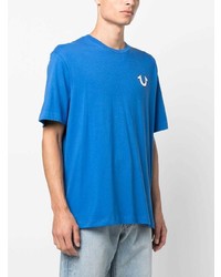 blaues bedrucktes T-Shirt mit einem Rundhalsausschnitt von True Religion