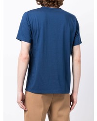 blaues bedrucktes T-Shirt mit einem Rundhalsausschnitt von agnès b.