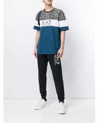 blaues bedrucktes T-Shirt mit einem Rundhalsausschnitt von Ea7 Emporio Armani