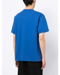 blaues bedrucktes T-Shirt mit einem Rundhalsausschnitt von Undercover