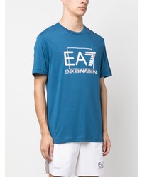 blaues bedrucktes T-Shirt mit einem Rundhalsausschnitt von Ea7 Emporio Armani