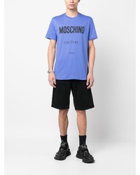 blaues bedrucktes T-Shirt mit einem Rundhalsausschnitt von Moschino