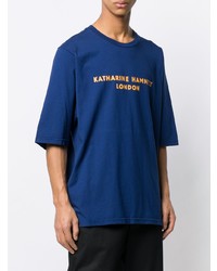 blaues bedrucktes T-Shirt mit einem Rundhalsausschnitt von Katharine Hamnett London