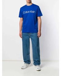 blaues bedrucktes T-Shirt mit einem Rundhalsausschnitt von Calvin Klein