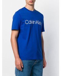 blaues bedrucktes T-Shirt mit einem Rundhalsausschnitt von Calvin Klein