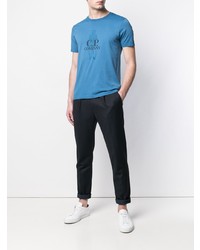 blaues bedrucktes T-Shirt mit einem Rundhalsausschnitt von C.P. Company