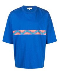 blaues bedrucktes T-Shirt mit einem Rundhalsausschnitt von MACKINTOSH