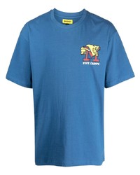 blaues bedrucktes T-Shirt mit einem Rundhalsausschnitt von MARKET