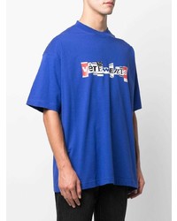 blaues bedrucktes T-Shirt mit einem Rundhalsausschnitt von Vetements