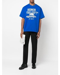 blaues bedrucktes T-Shirt mit einem Rundhalsausschnitt von HONOR THE GIFT