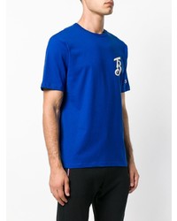 blaues bedrucktes T-Shirt mit einem Rundhalsausschnitt von Champion