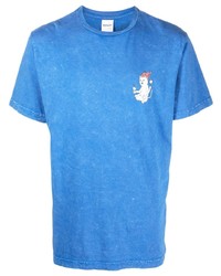 blaues bedrucktes T-Shirt mit einem Rundhalsausschnitt von RIPNDIP