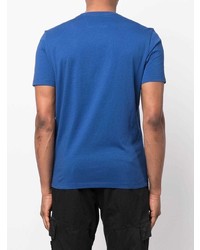 blaues bedrucktes T-Shirt mit einem Rundhalsausschnitt von C.P. Company