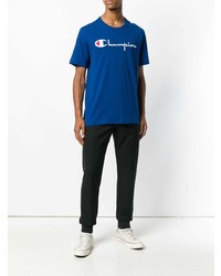 blaues bedrucktes T-Shirt mit einem Rundhalsausschnitt von Champion