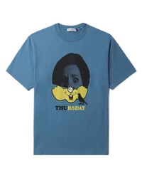 blaues bedrucktes T-Shirt mit einem Rundhalsausschnitt von Undercover