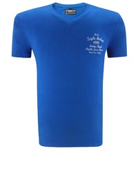 blaues bedrucktes T-Shirt mit einem V-Ausschnitt von replika