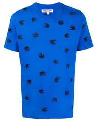 blaues besticktes T-Shirt mit einem Rundhalsausschnitt von McQ Swallow