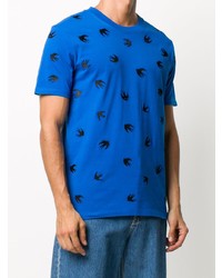 blaues besticktes T-Shirt mit einem Rundhalsausschnitt von McQ Swallow