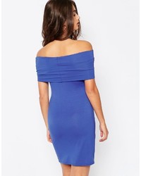 blaues figurbetontes Kleid von Asos