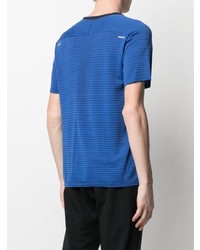 blaues horizontal gestreiftes T-Shirt mit einem Rundhalsausschnitt von Nike