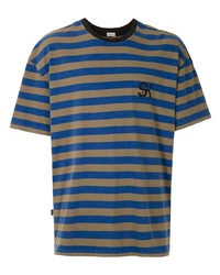 blaues horizontal gestreiftes T-Shirt mit einem Rundhalsausschnitt von OSKLEN