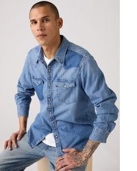 blaues Jeanshemd von Levi's