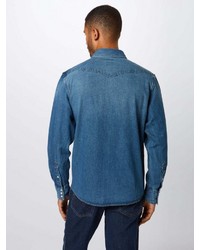 blaues Jeanshemd von Wrangler