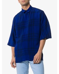 blaues Kurzarmhemd mit Schottenmuster von Haider Ackermann