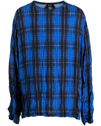 blaues Langarmshirt mit Schottenmuster