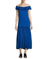 blaues schulterfreies Kleid aus Chiffon