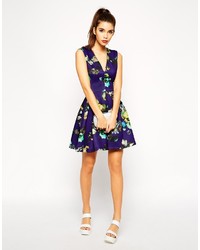 blaues Skaterkleid mit Blumenmuster von Asos