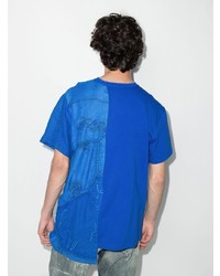 blaues T-Shirt mit einem Rundhalsausschnitt mit Flicken von By Walid