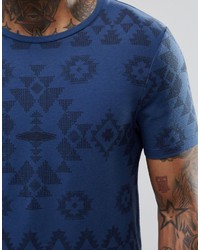 blaues T-Shirt mit einem Rundhalsausschnitt mit geometrischem Muster von Asos