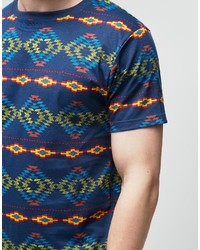 blaues T-Shirt mit einem Rundhalsausschnitt mit geometrischem Muster von Bellfield