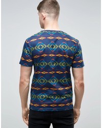 blaues T-Shirt mit einem Rundhalsausschnitt mit geometrischem Muster von Bellfield