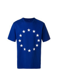 blaues T-Shirt mit einem Rundhalsausschnitt mit Sternenmuster