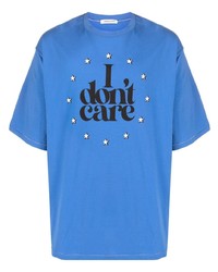 blaues T-Shirt mit einem Rundhalsausschnitt mit Sternenmuster von Undercover