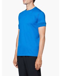 blaues T-Shirt mit einem Rundhalsausschnitt von Mackintosh 0003