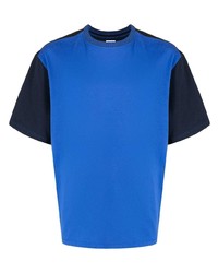 blaues T-Shirt mit einem Rundhalsausschnitt von Coohem